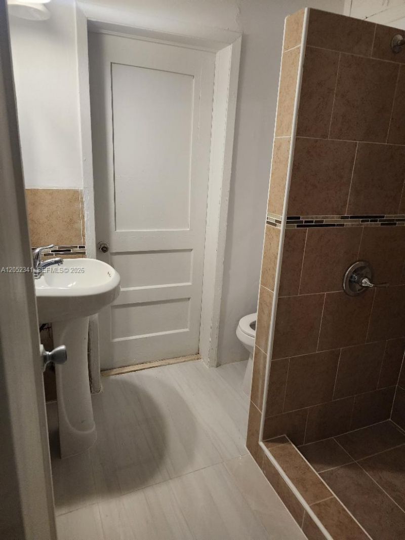 13915 NW 5th Ct, Unit 1, North Miami, FL 33168 Photo