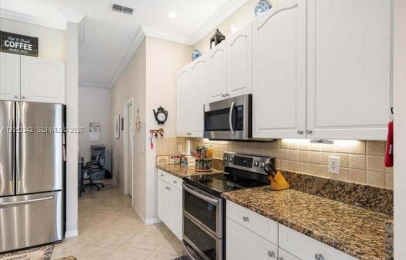 8296 Redcedar , Port Saint Lucie, FL 34952 Photo