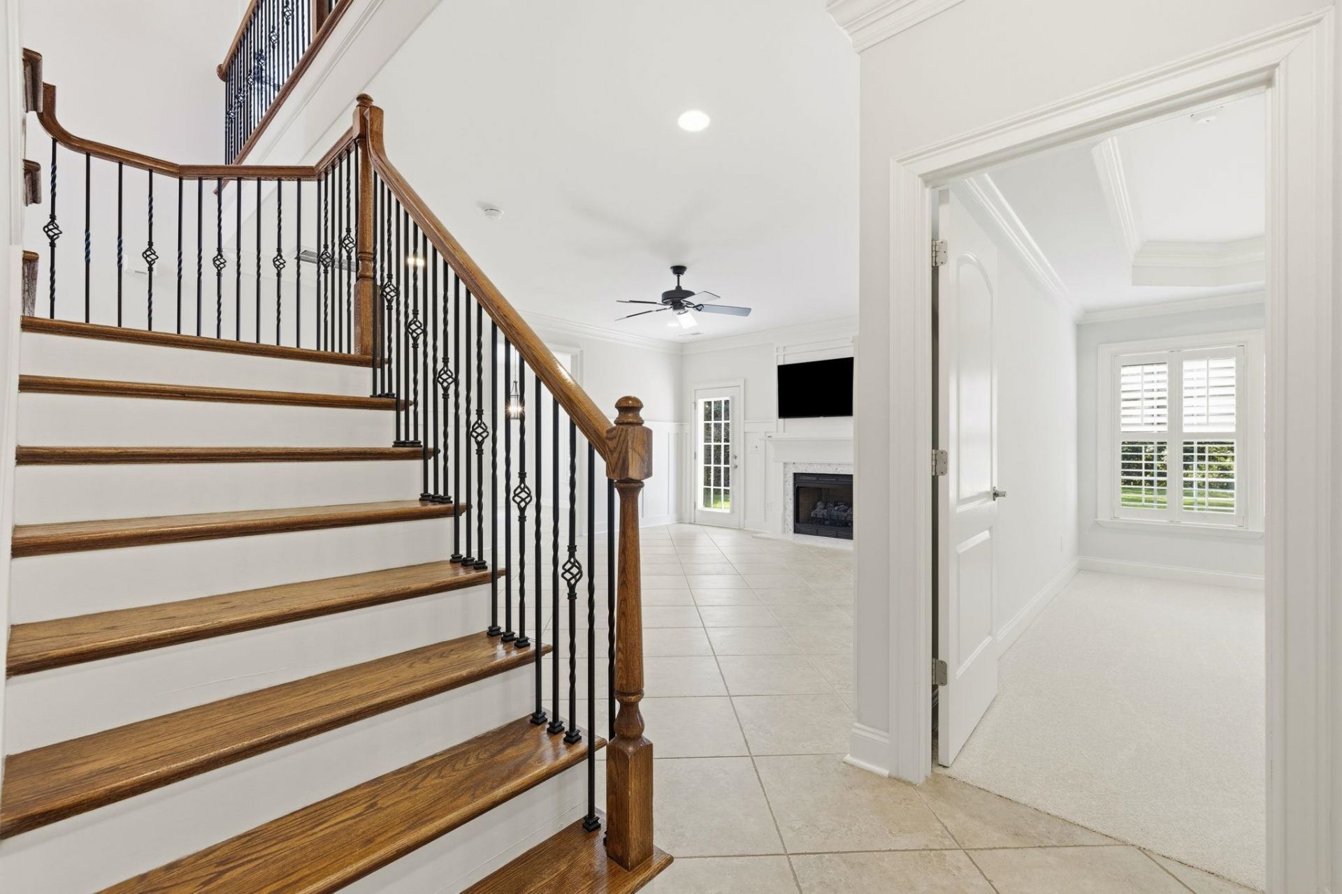 552 Walcott Dr. Photo 37