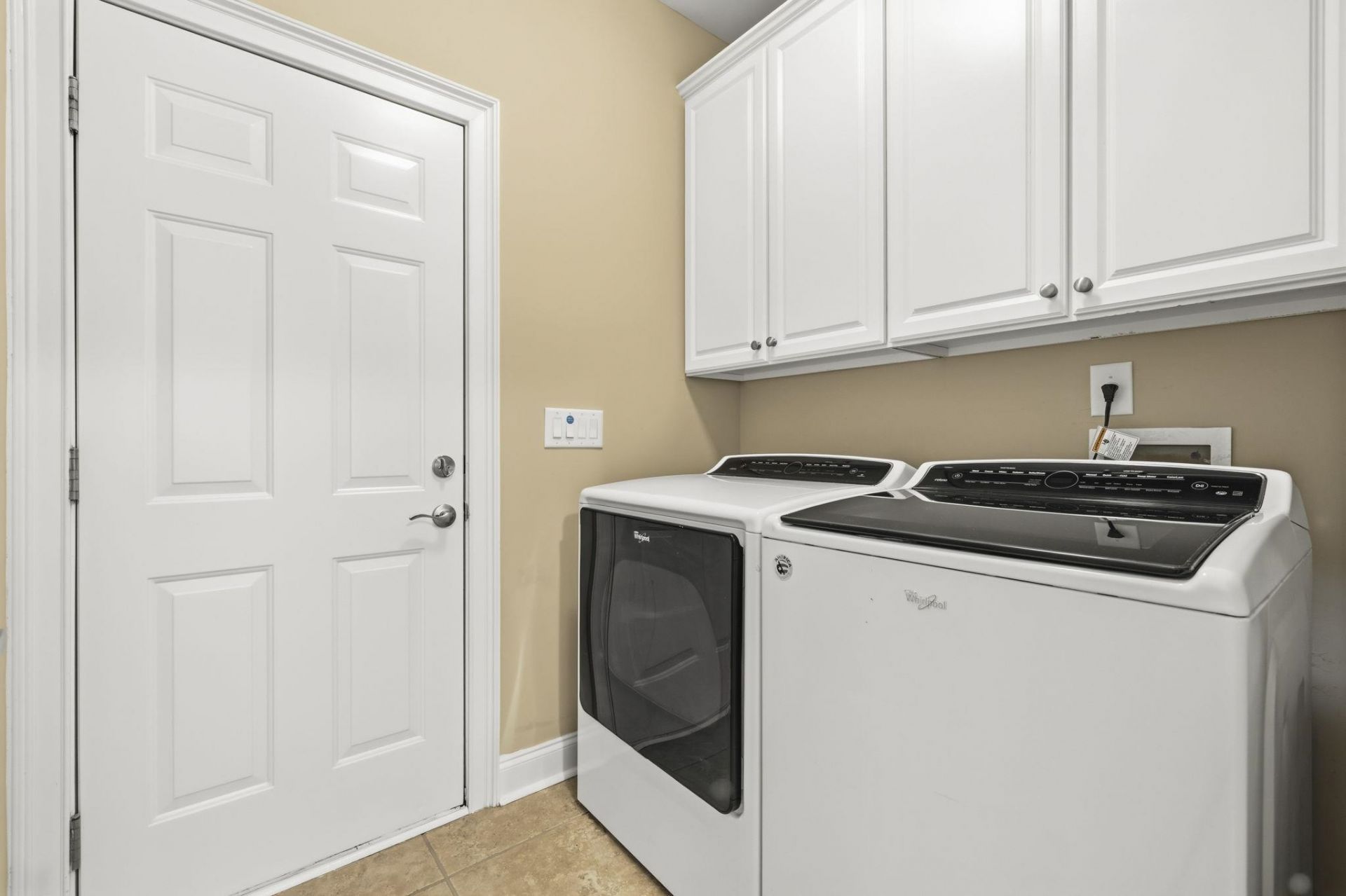 552 Walcott Dr. Photo 47
