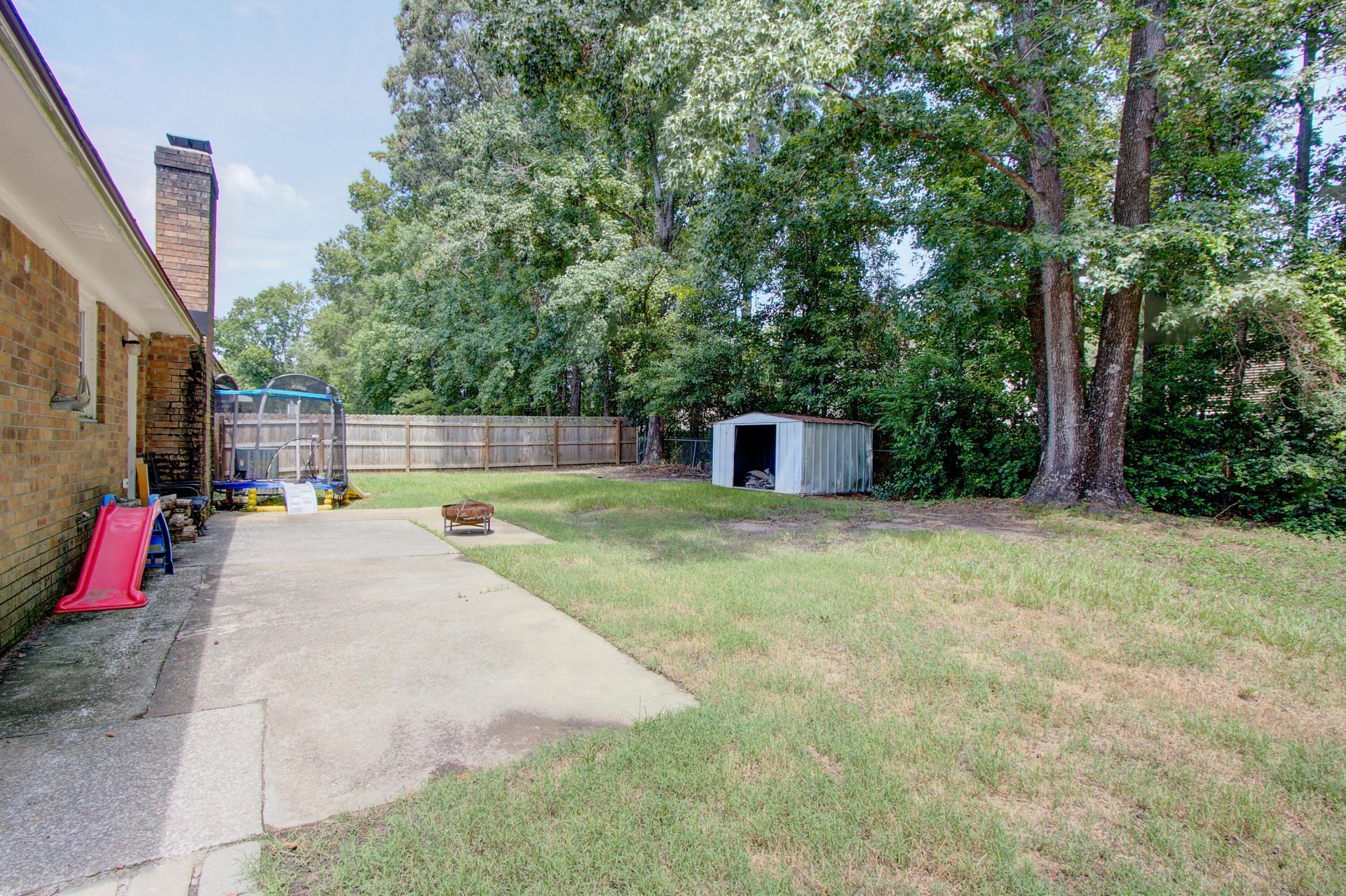 443 Robin Drive Photo 22
