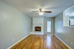 443 Robin Drive photo 4