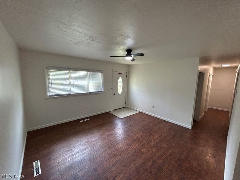 4540 Mahoning Drive, Newton Falls, OH 44444 Photo 9