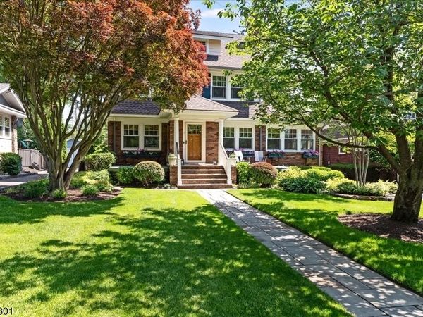 11 Windsor Pl, Montclair, NJ 07043