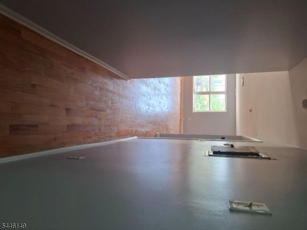 313 S 6th, Newark, NJ 07103
