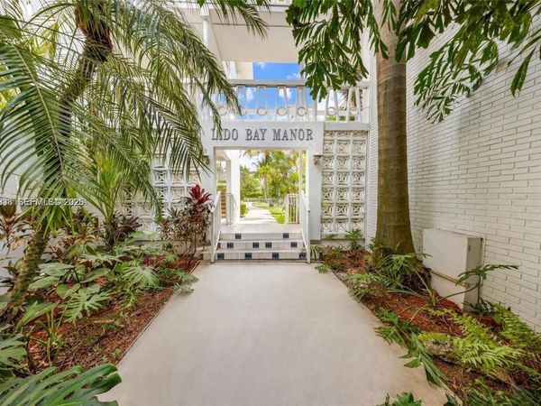 1631 NE 114th St , Unit 307, Miami, FL 33181