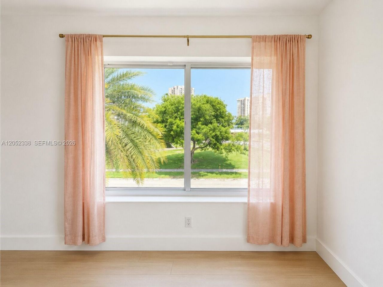 1631 NE 114th St, Unit 307, Miami, FL 33181 Photo