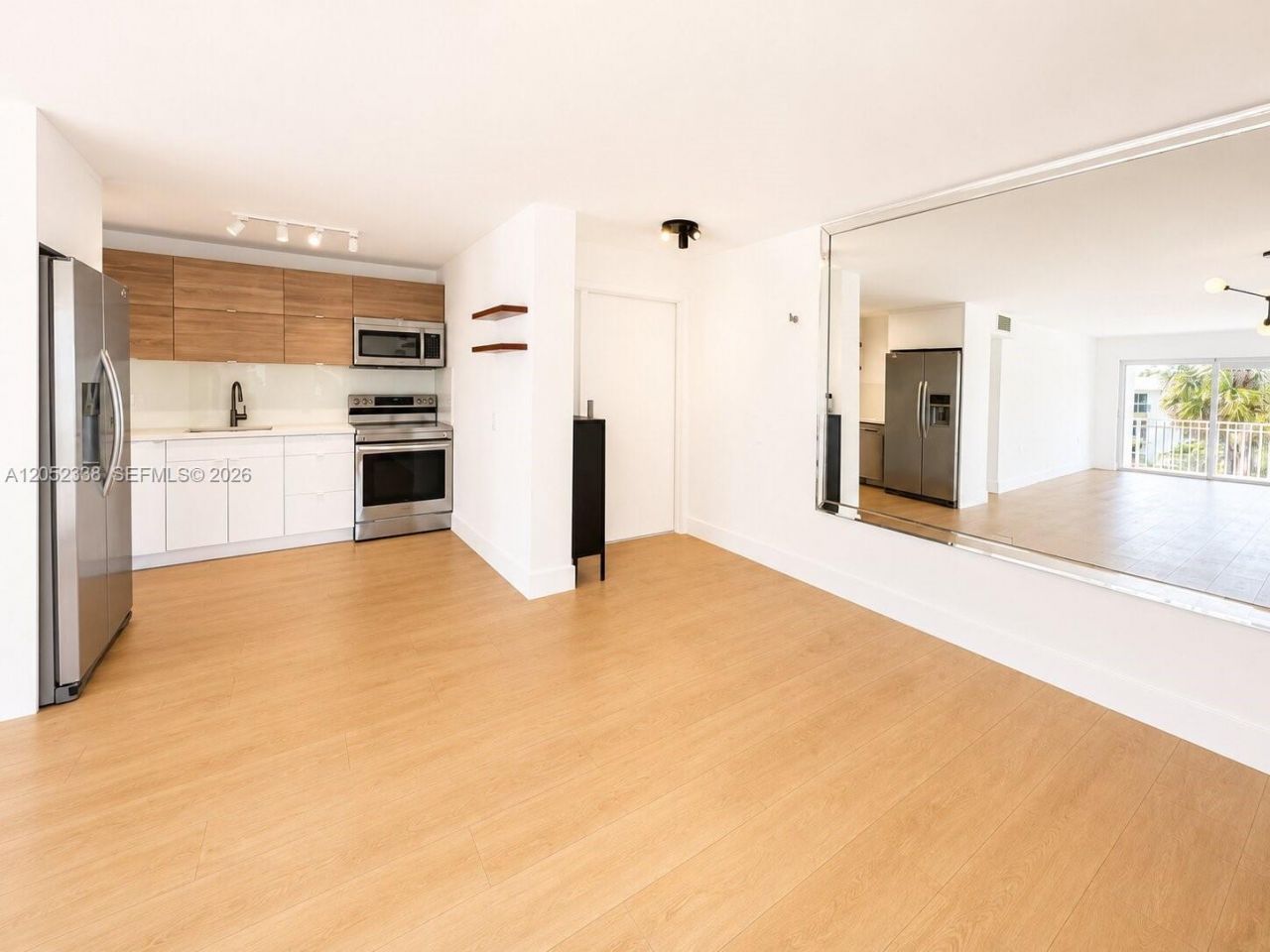 1631 NE 114th St, Unit 307, Miami, FL 33181 Photo