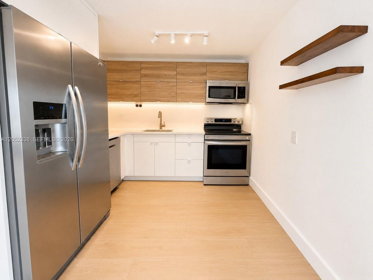 1631 NE 114th St , Unit 307, Miami, FL 33181 Photo