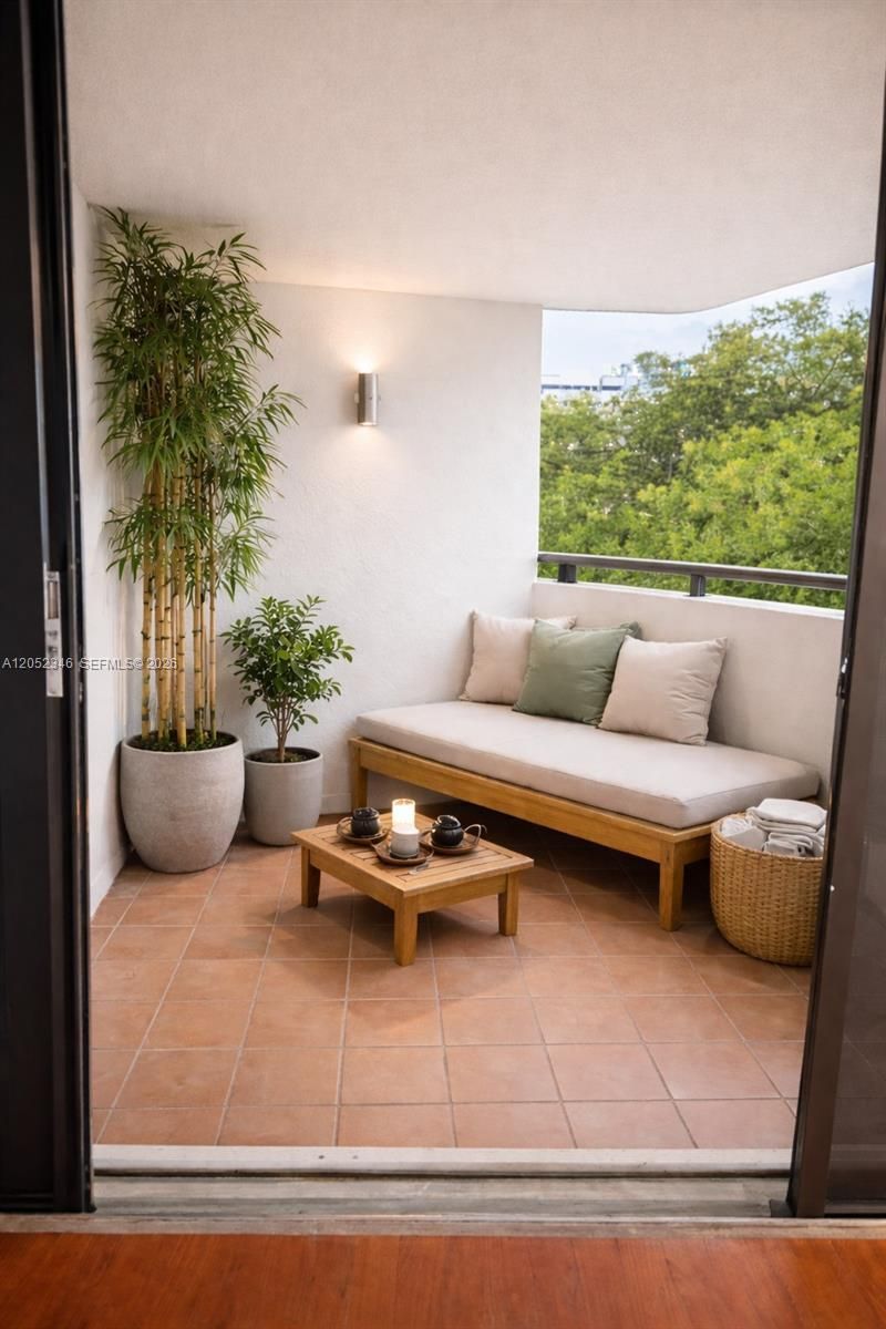 911 E Ponce De Leon Blvd , Unit 403, Coral Gables, FL 33134 Photo