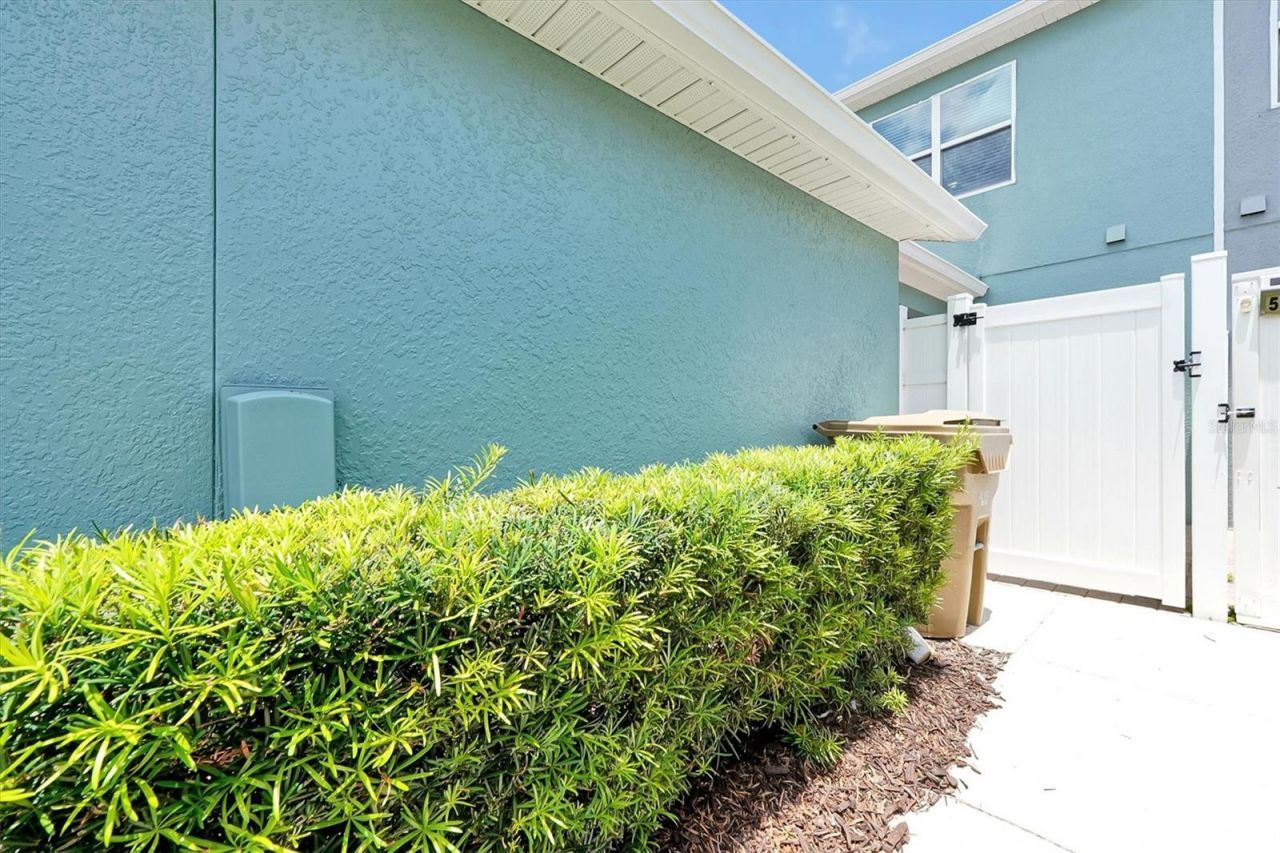 543 Juniper Springs Drive, Groveland, FL 34736 Photo