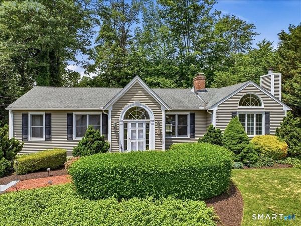 2 Brocketts, Branford, CT 06405
