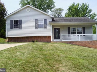 424 MEGHANN DRIVE, WOODSTOCK, VA 22664