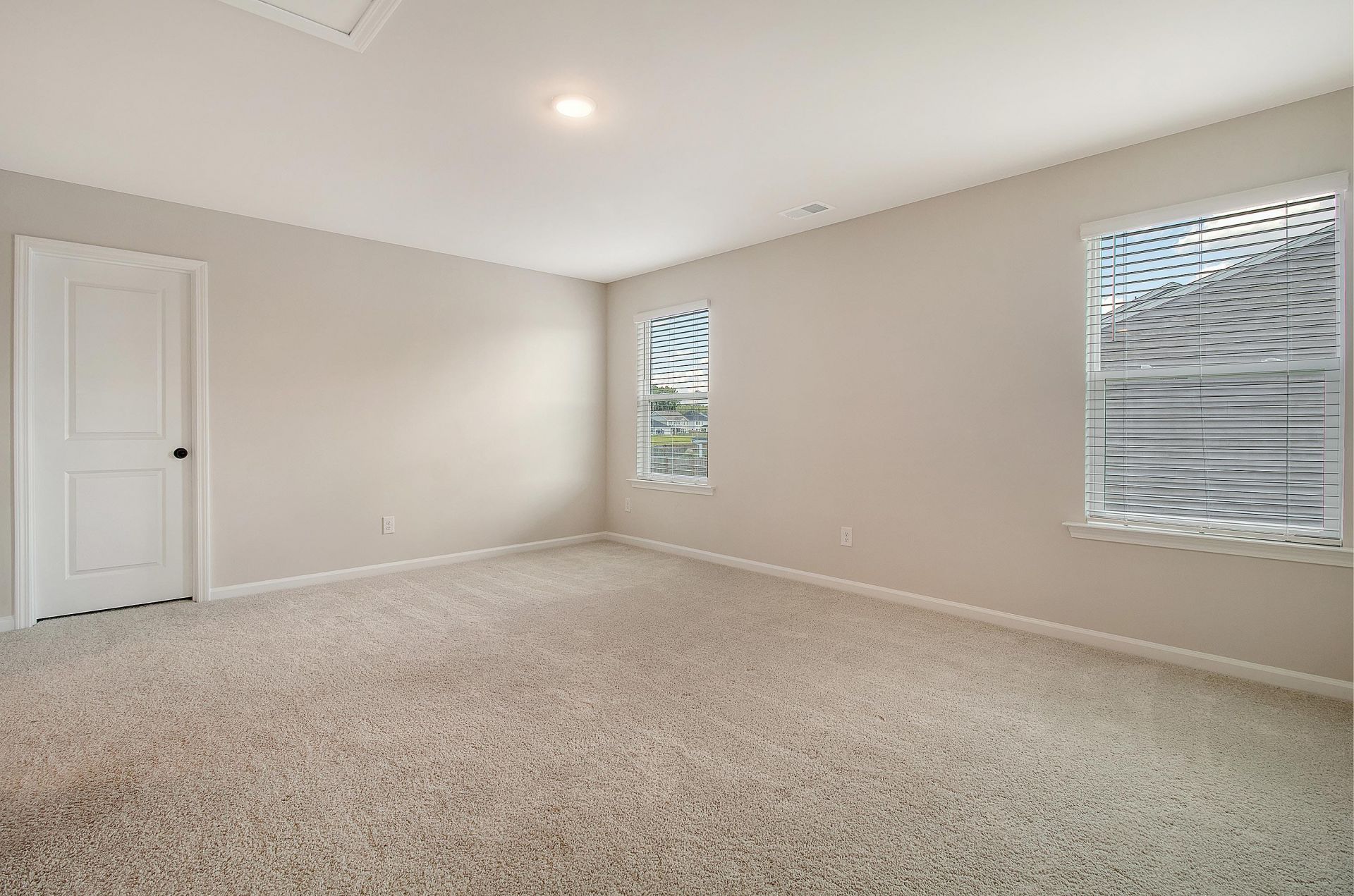 299 Lucca Drive Photo 24