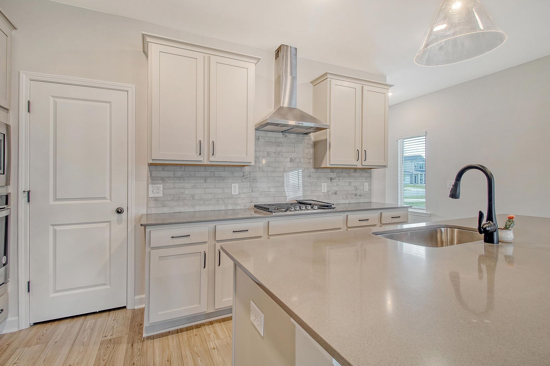 299 Lucca Drive Photo 4