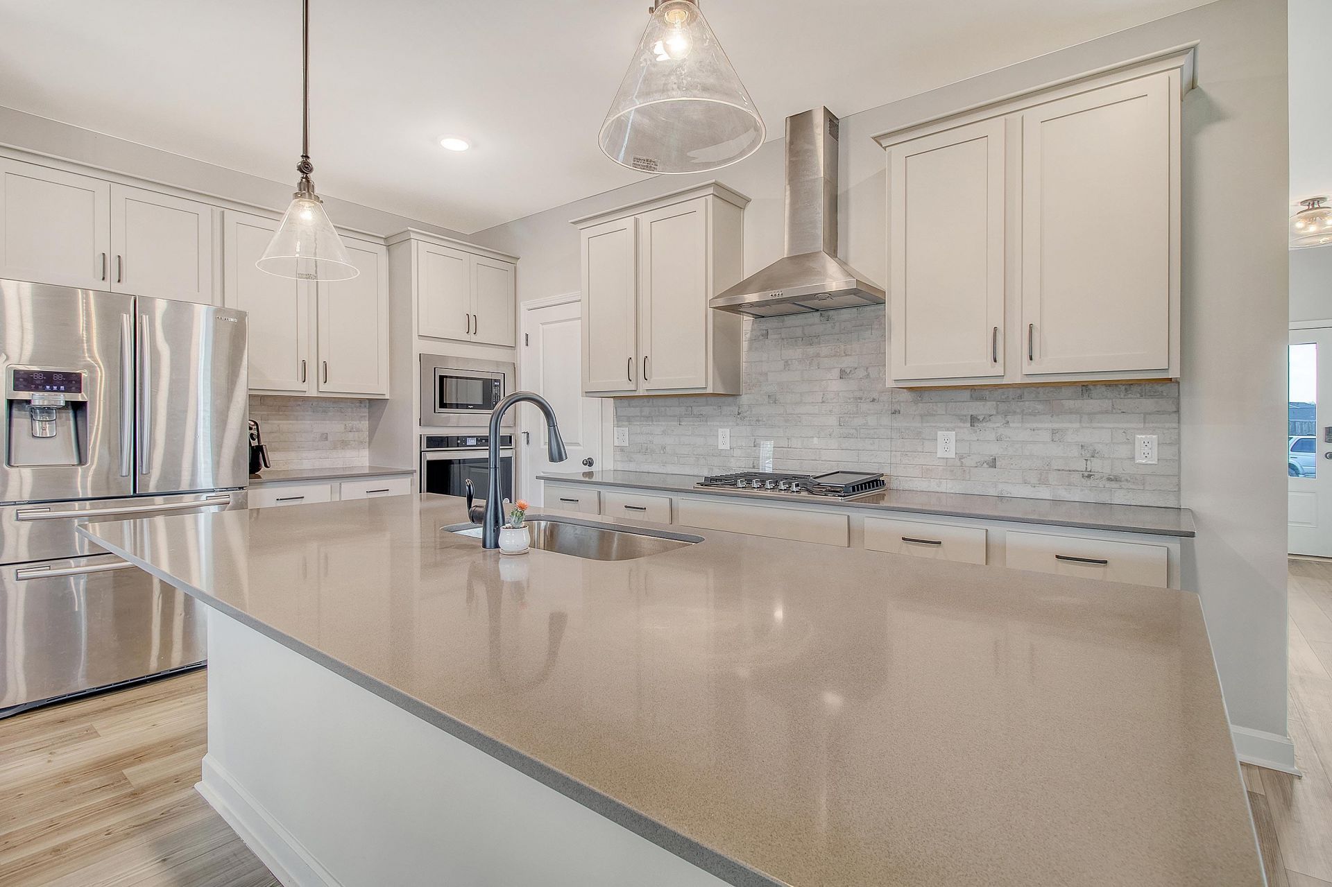 299 Lucca Drive Photo 6