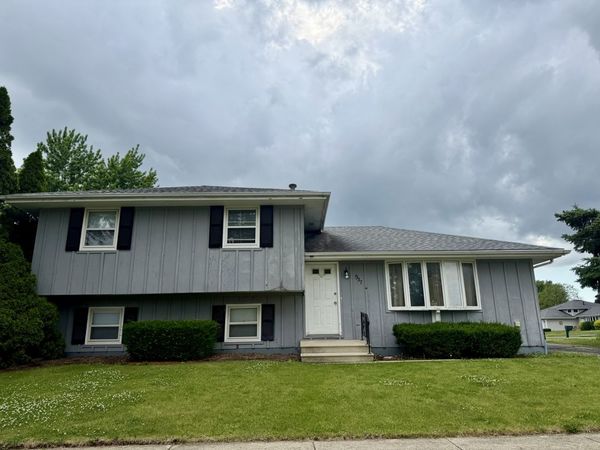1337 Raymond Street , Joliet, IL 60431
