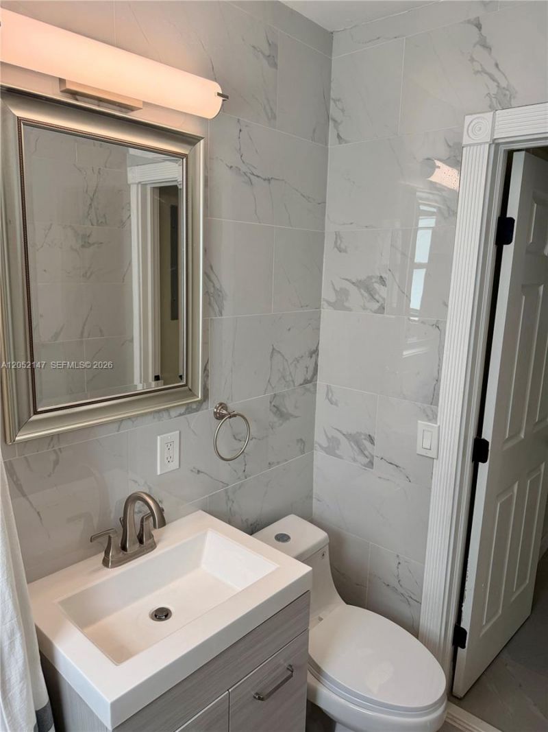 1330 Marseille Dr, Unit N/A, Miami Beach, FL 33141 Photo