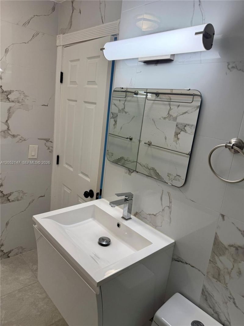 1330 Marseille Dr, Unit N/A, Miami Beach, FL 33141 Photo