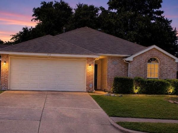 1115 Parker Court, Cedar Hill, TX 75104
