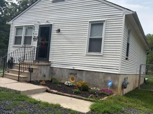 102 NEW JERSEY AVENUE , ATCO, NJ 08004