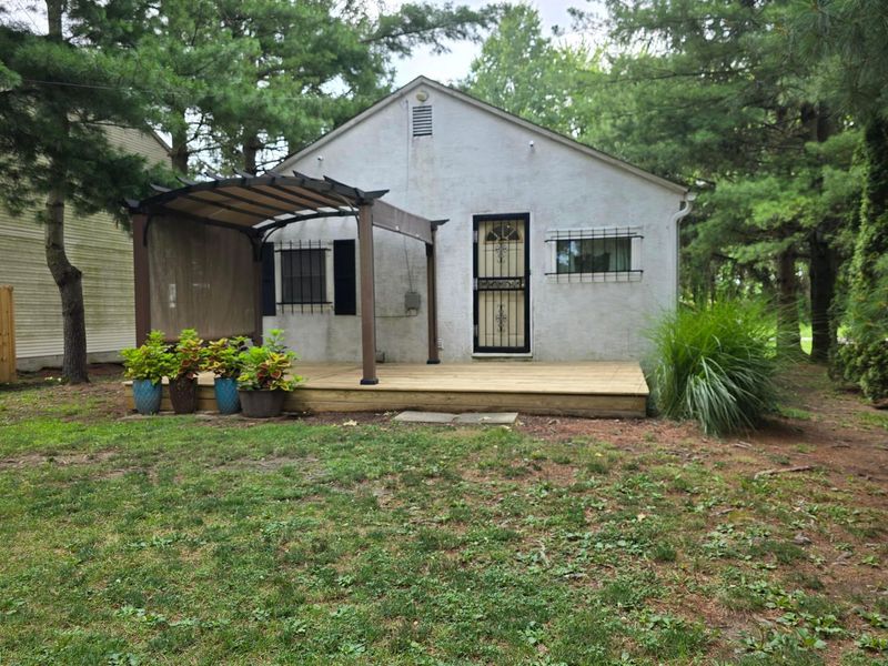 6028 Radekin Road, Columbus, OH 43232 Photo 2