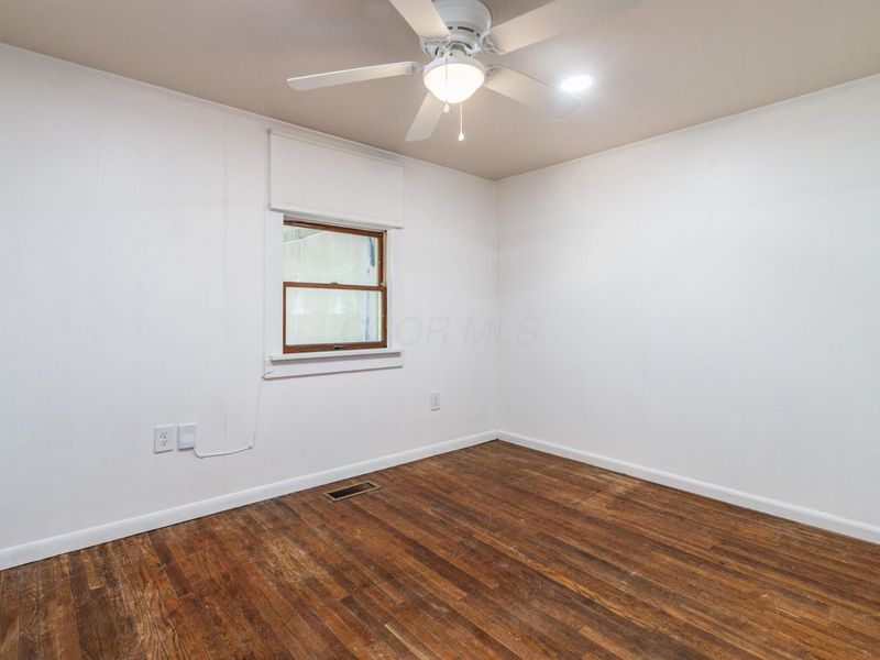 6028 Radekin Road, Columbus, OH 43232 Photo 7