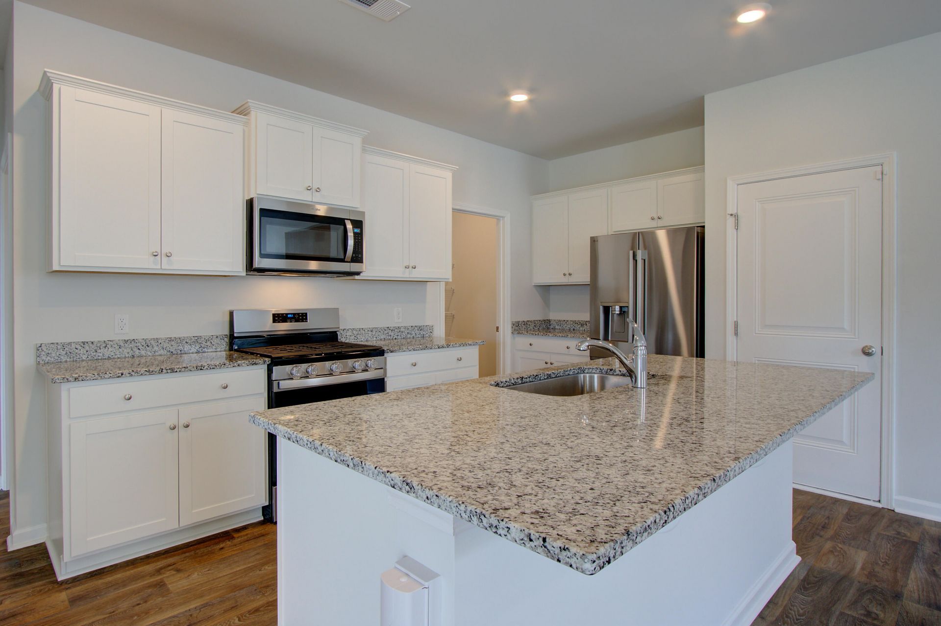 113 Hillsford Lane Photo 7