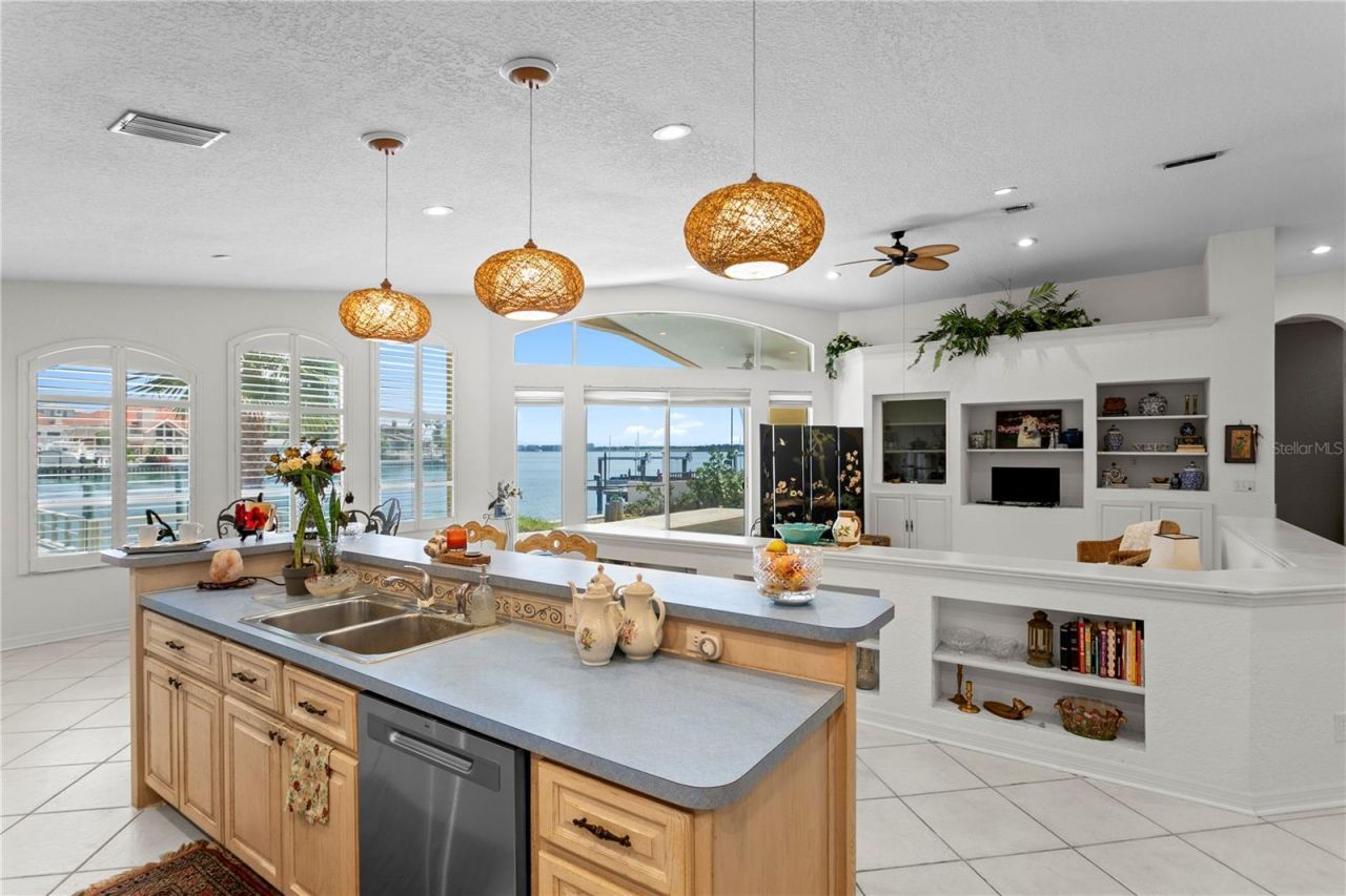 115 Aleta Drive, Belleair Beach, FL 33786 Photo