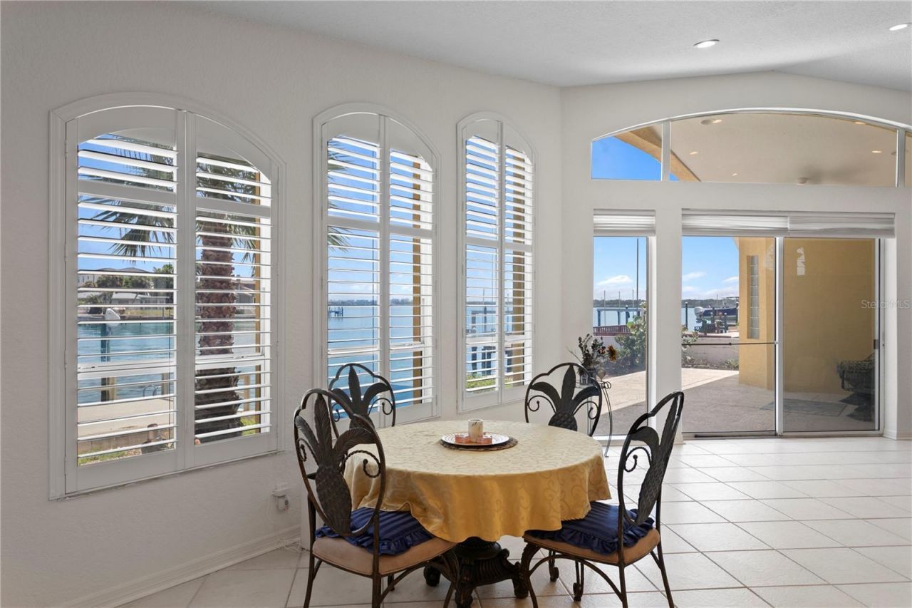 115 Aleta Drive, Belleair Beach, FL 33786 Photo