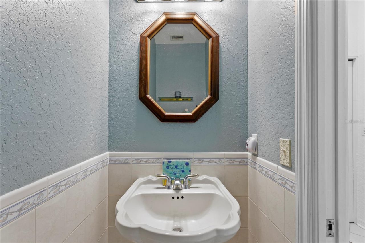 115 Aleta Drive, Belleair Beach, FL 33786 Photo