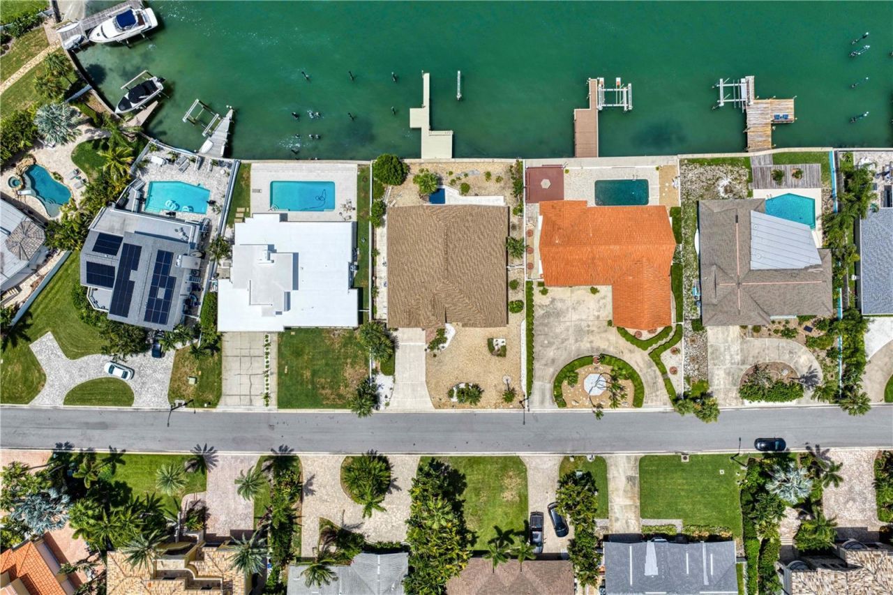 115 Aleta Drive, Belleair Beach, FL 33786 Photo