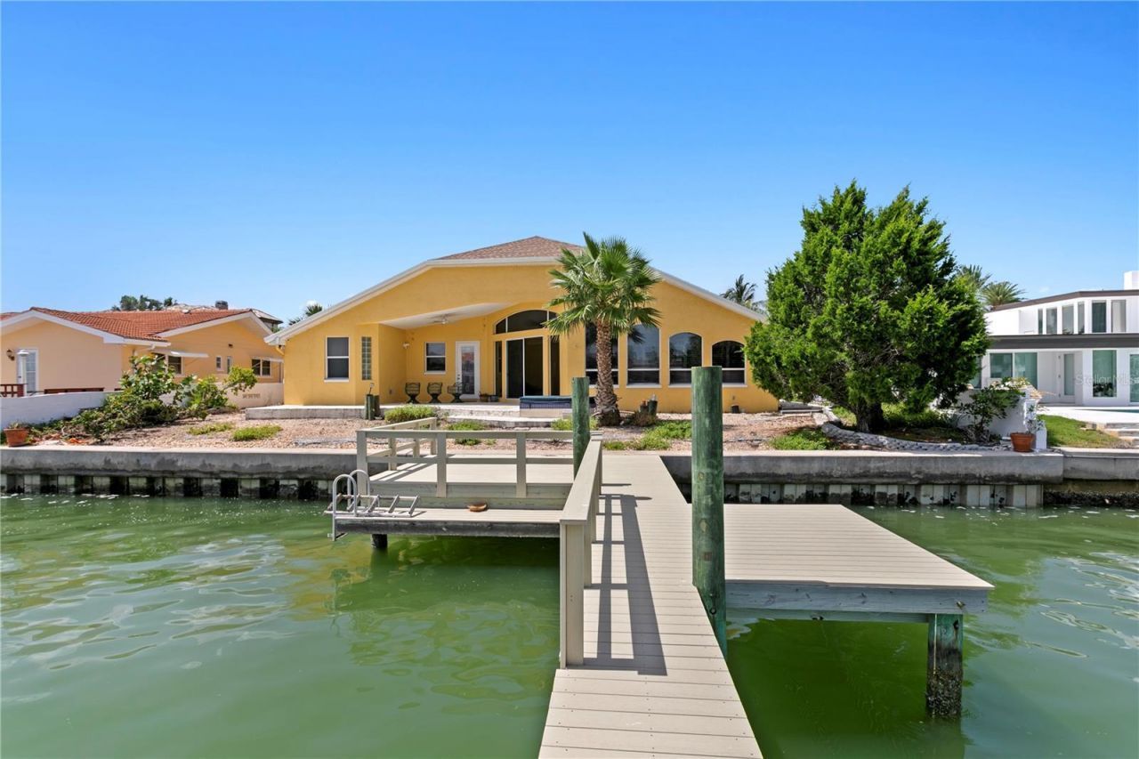 115 Aleta Drive, Belleair Beach, FL 33786 Photo