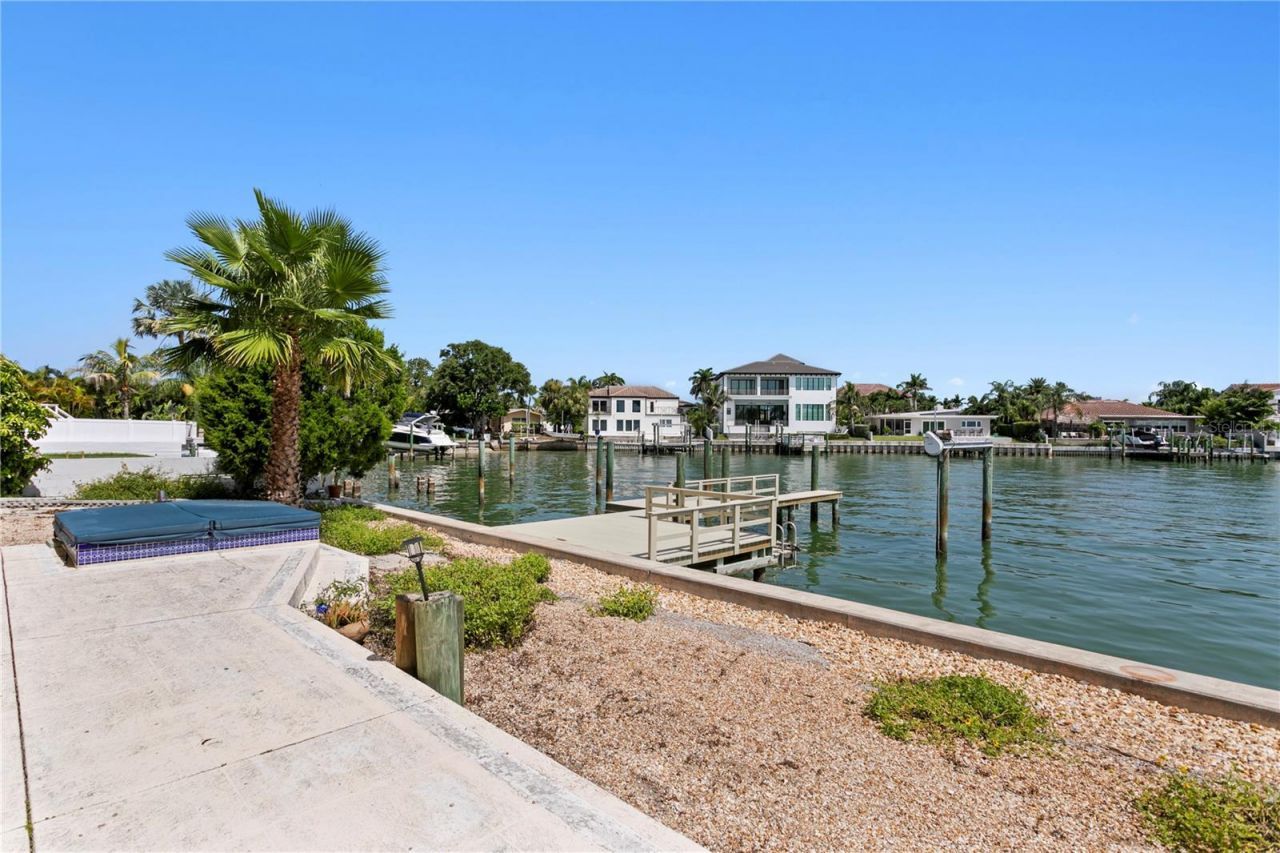 115 Aleta Drive, Belleair Beach, FL 33786 Photo
