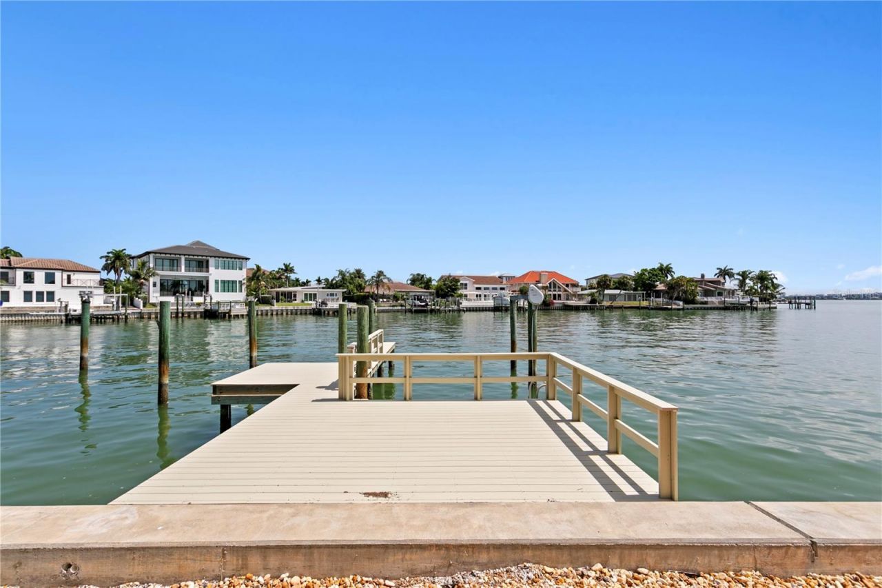 115 Aleta Drive, Belleair Beach, FL 33786 Photo