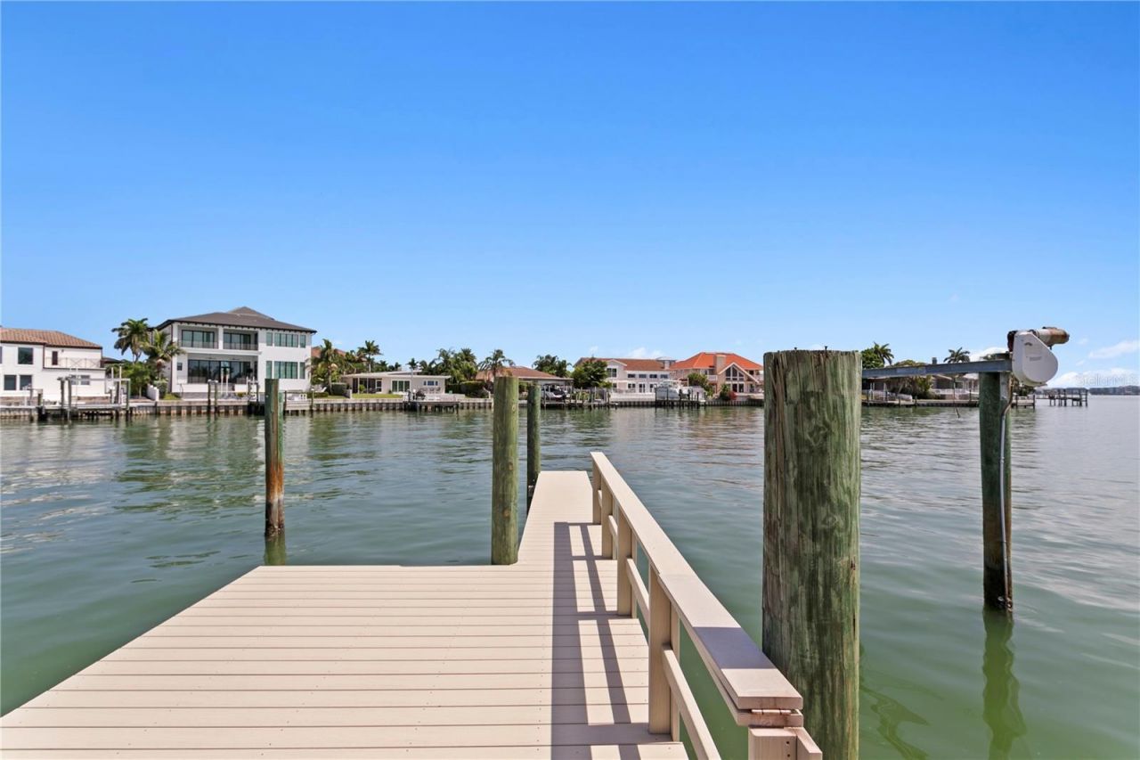 115 Aleta Drive, Belleair Beach, FL 33786 Photo