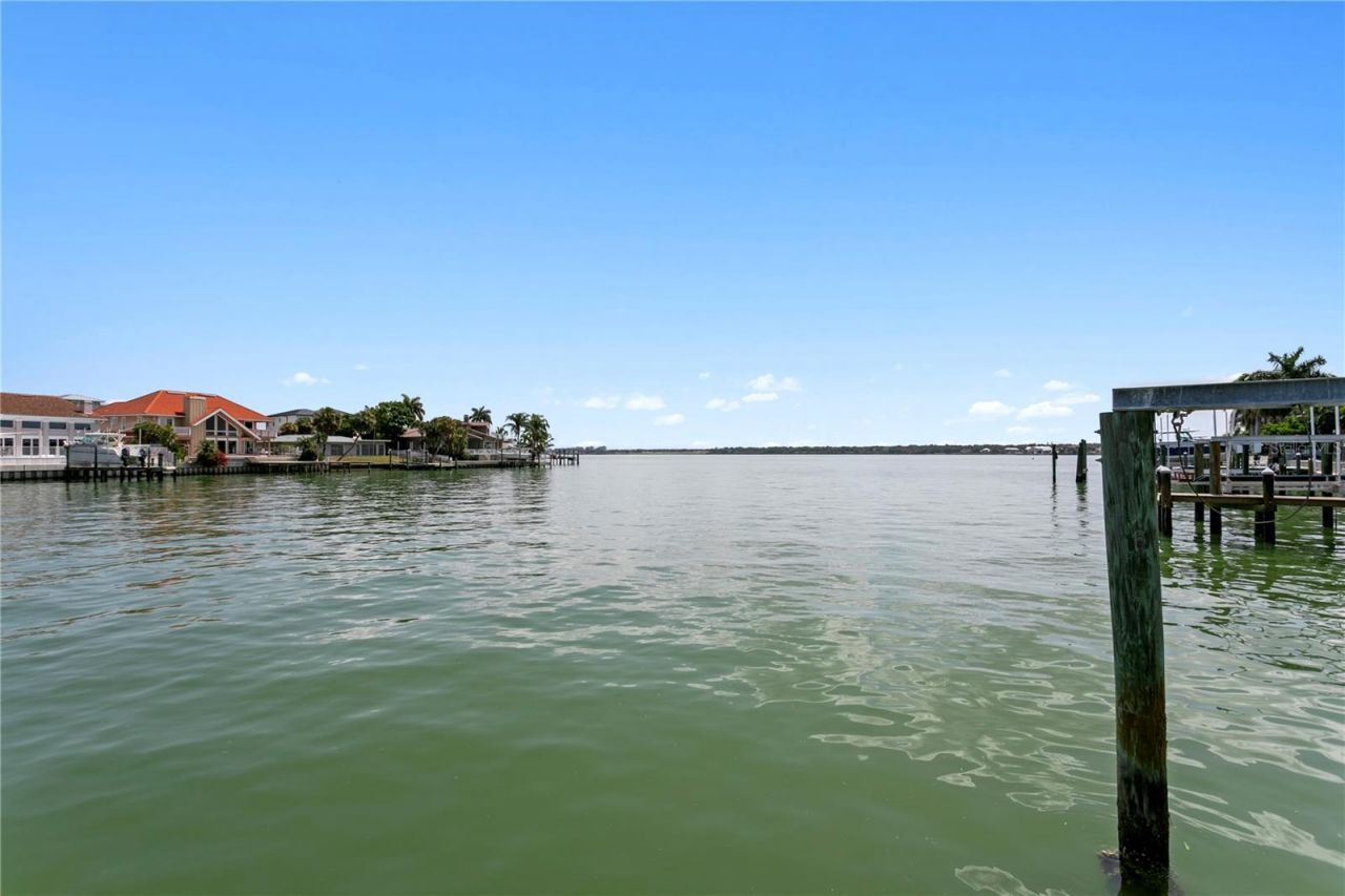 115 Aleta Drive, Belleair Beach, FL 33786 Photo
