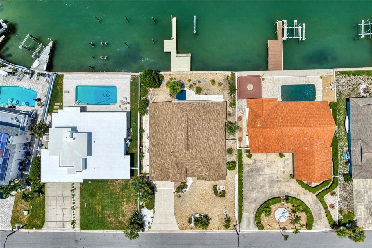 115 Aleta Drive, Belleair Beach, FL 33786 Photo