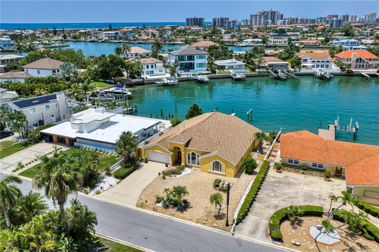 115 Aleta Drive, Belleair Beach, FL 33786 Photo