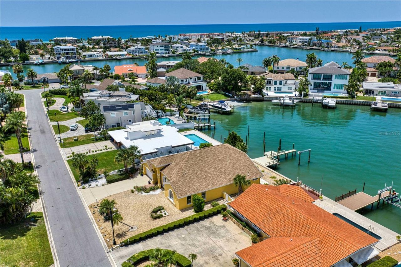 115 Aleta Drive, Belleair Beach, FL 33786 Photo