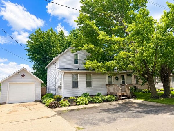 S8314 Denzer Road, North Freedom, WI 53951