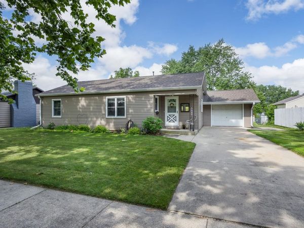 1442 S Marion Avenue, Janesville, WI 53546