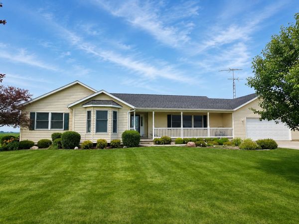 2930 N 1200 E. Road , Clifton, IL 60927