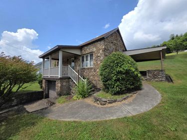 202 Main Street, Idamay, WV 26576