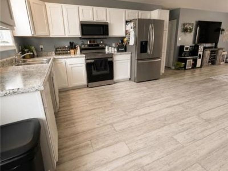 764 Oakdale Drive, Jamestown, OH 45335 Photo 8