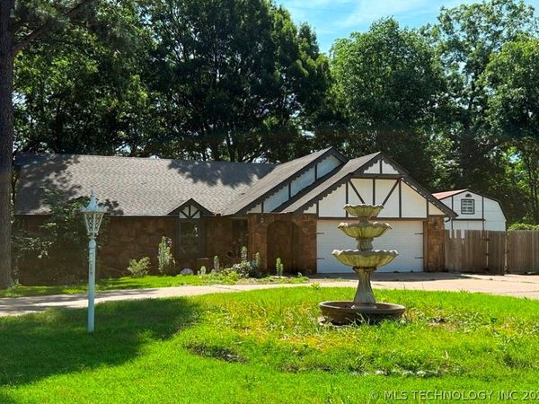 14219 S New Haven Avenue, Bixby, OK 74008