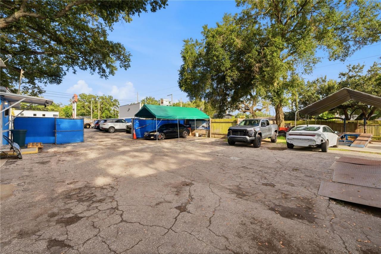 6200 N Nebraska Avenue , Tampa, FL 33604 Photo