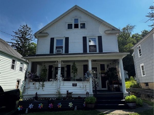 13 Dearing Avenue, Jamestown, NY 14701