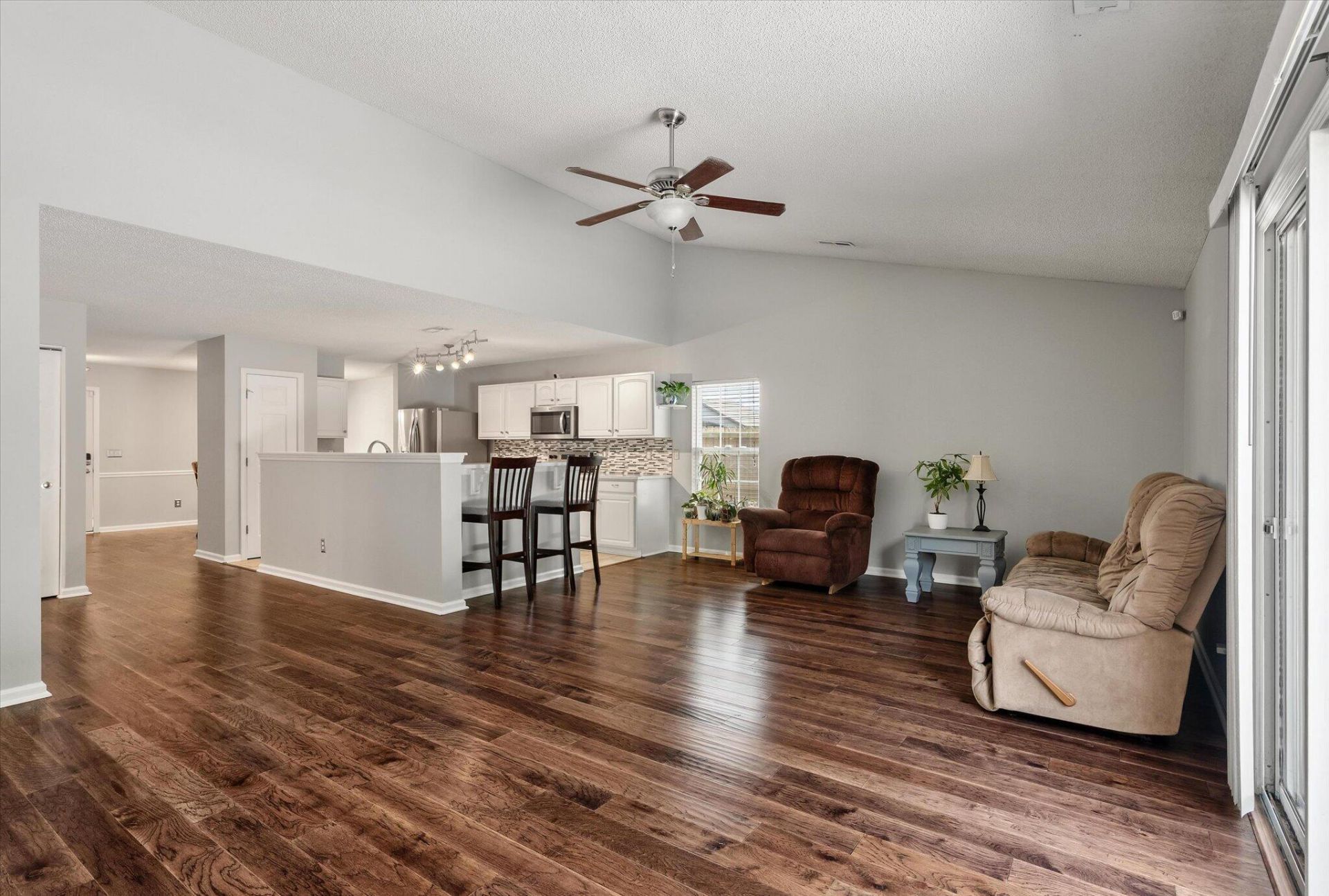 5142 Torrey Lane Photo 11