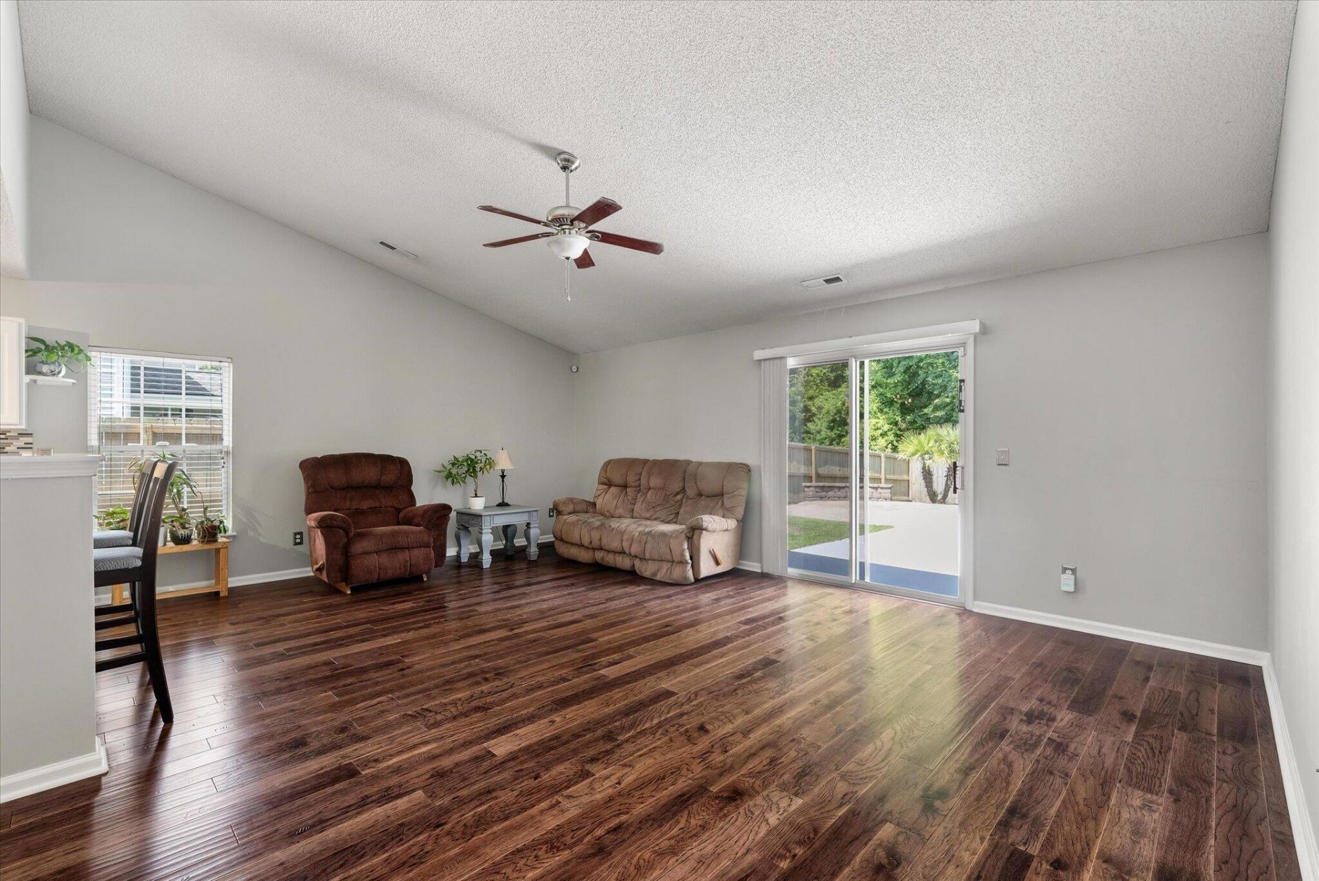 5142 Torrey Lane Photo 12